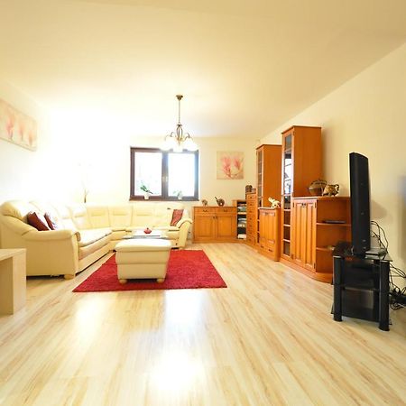 Rodinny Dom "Ako Doma" Veľký Slavkov Extérieur photo
