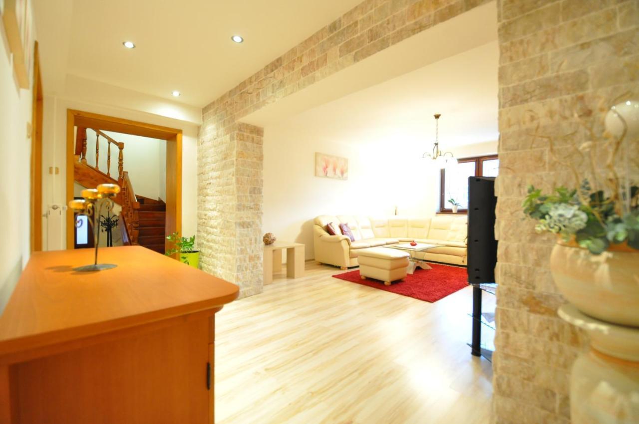 Rodinny Dom "Ako Doma" Veľký Slavkov Extérieur photo