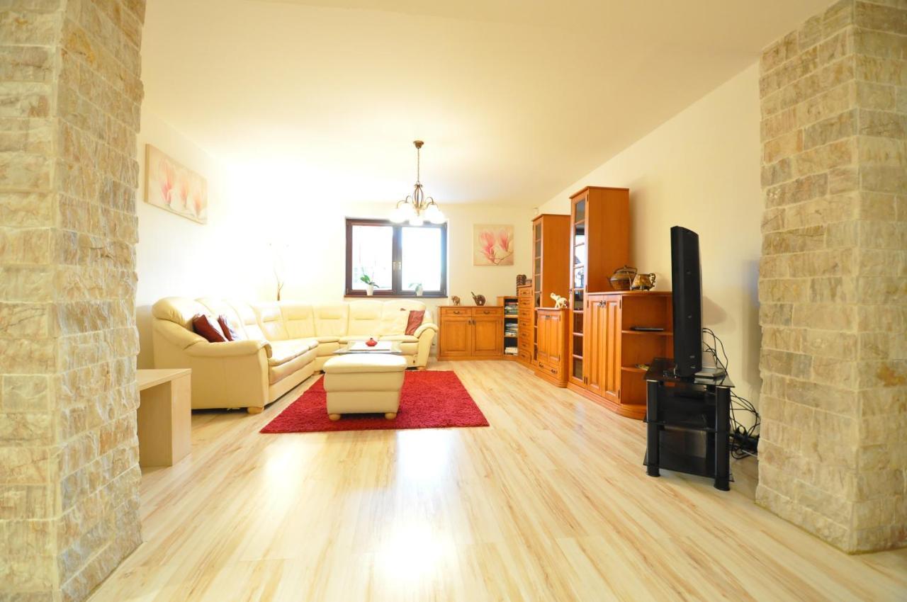 Rodinny Dom "Ako Doma" Veľký Slavkov Extérieur photo