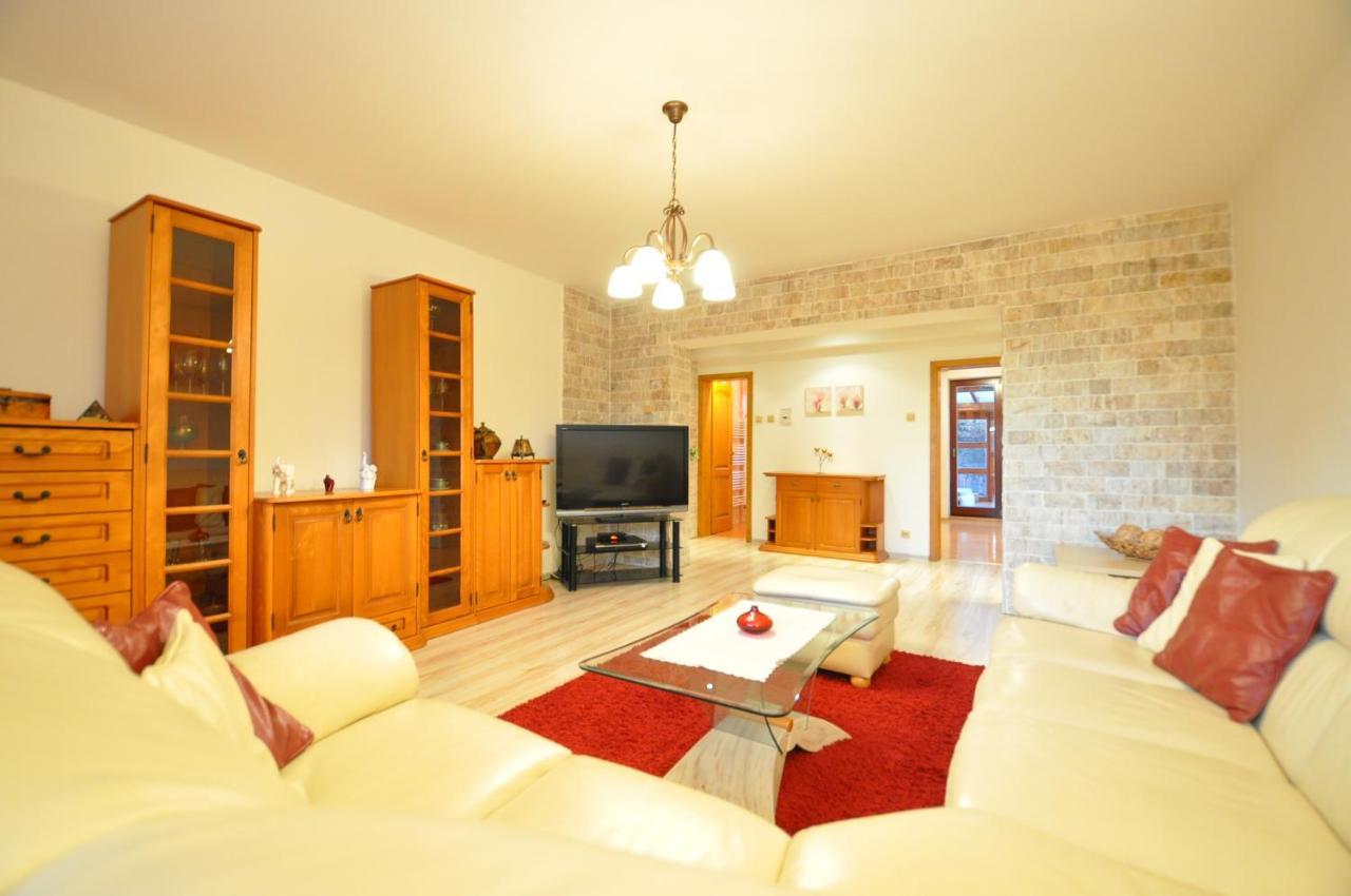 Rodinny Dom "Ako Doma" Veľký Slavkov Extérieur photo