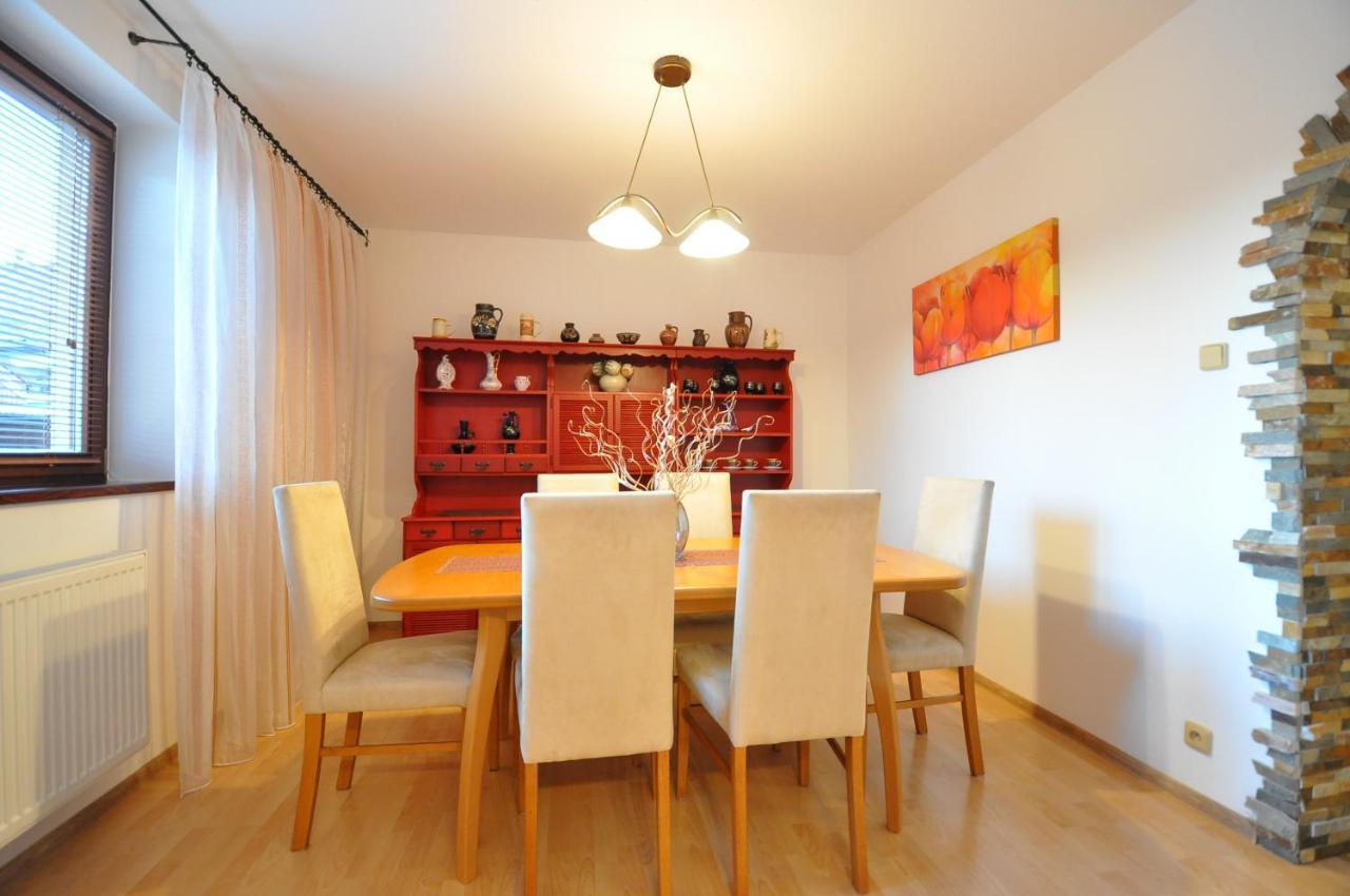 Rodinny Dom "Ako Doma" Veľký Slavkov Extérieur photo