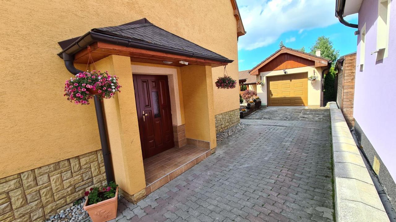 Rodinny Dom "Ako Doma" Veľký Slavkov Extérieur photo