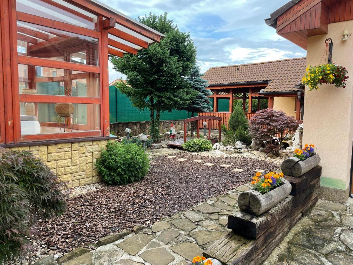 Rodinny Dom "Ako Doma" Veľký Slavkov Extérieur photo